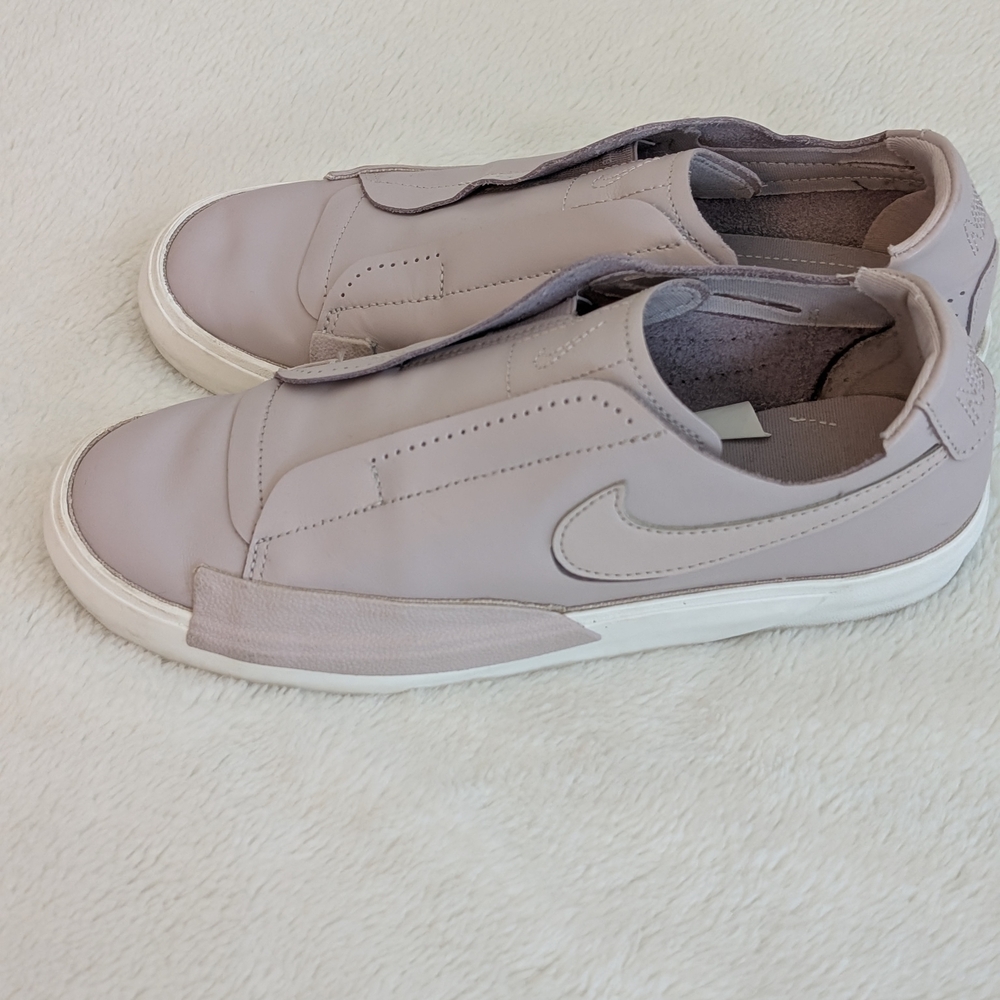 Like New: Nike Blazer Low Kickdown Photon Dust Women's 7